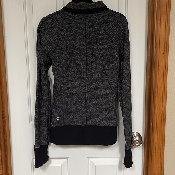 DONATED Lululemon shirt - Picture 5 of 5